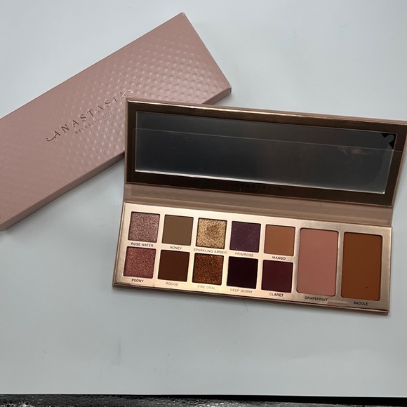 🌸2XHP🎉NEW ANASTASIA BEVERLY HILLS PRIMROSE PALETTE - Picture 3 of 7
